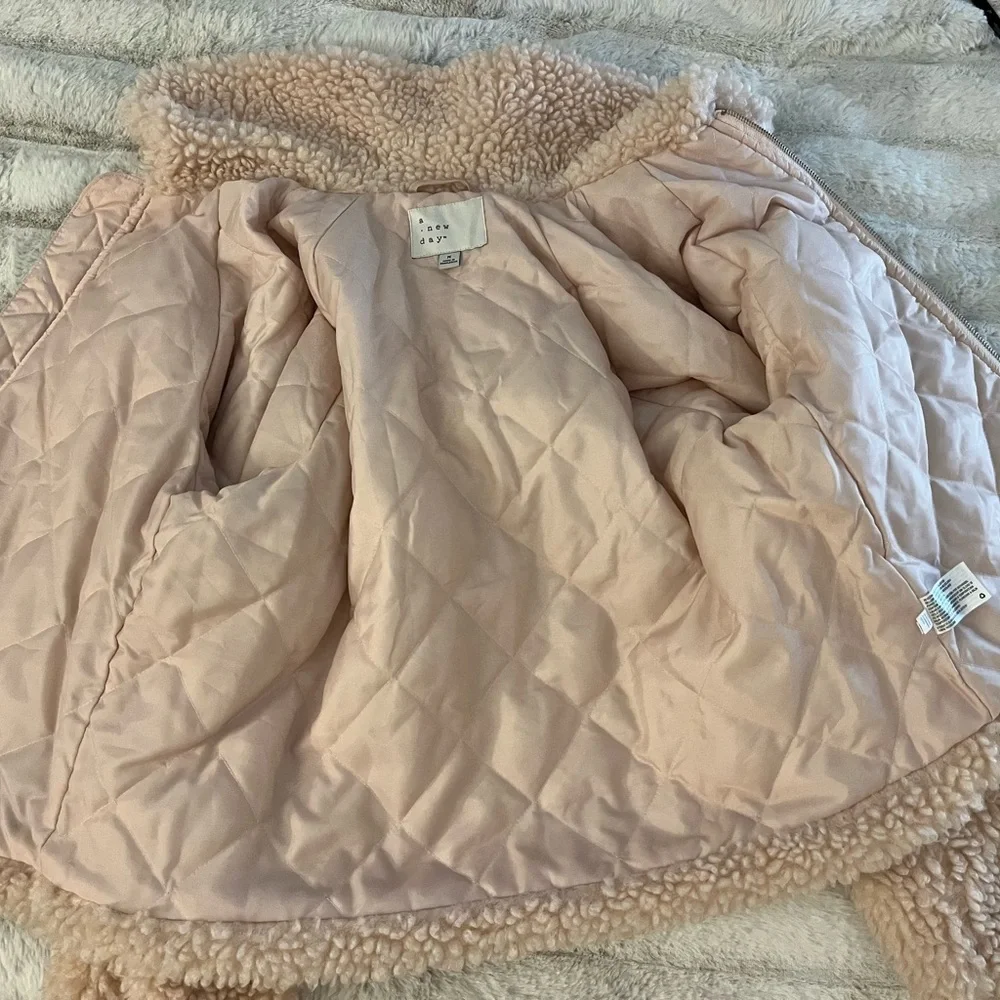 Pink sheep jacket - Picture 4 of 4
